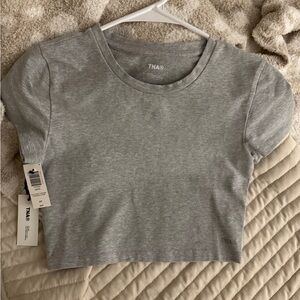 aritzia tna tee
